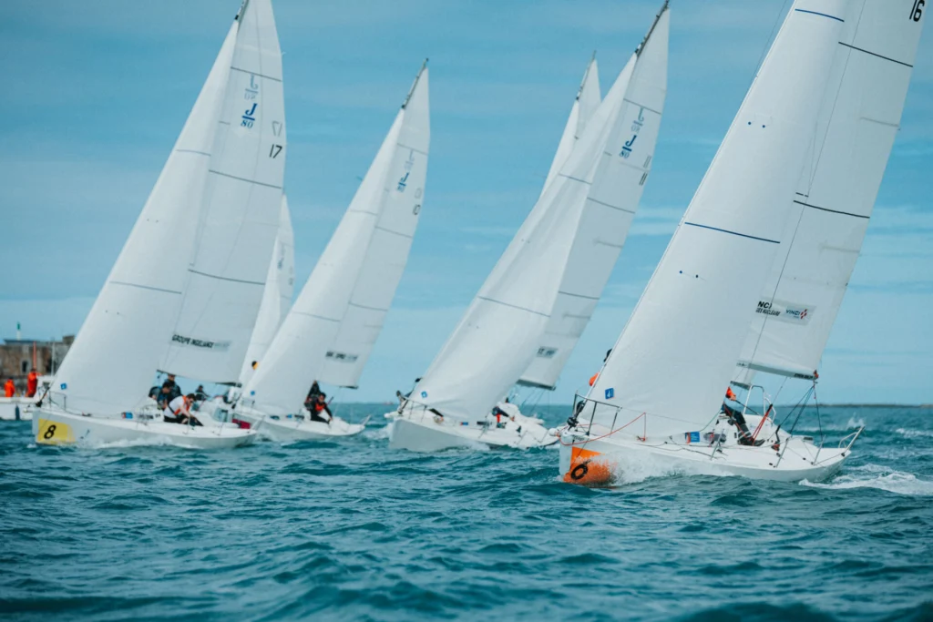 regate team building flotte partagée cherbourg - regate voile flotte - yacht club cherbourg