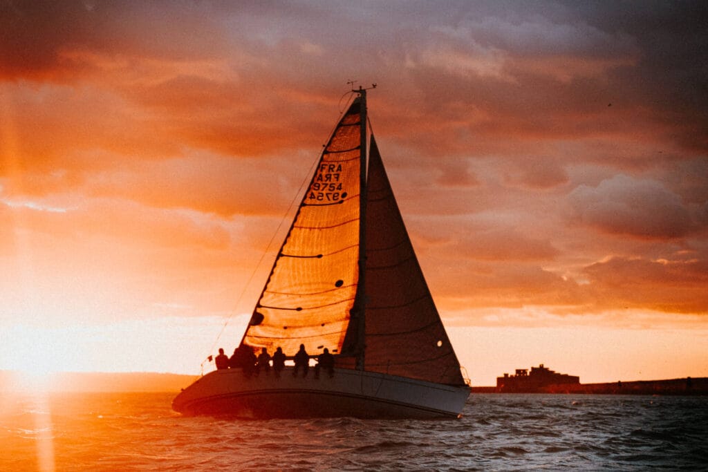 yacht club de cherbourg - naviguer en habitable a cherbourg