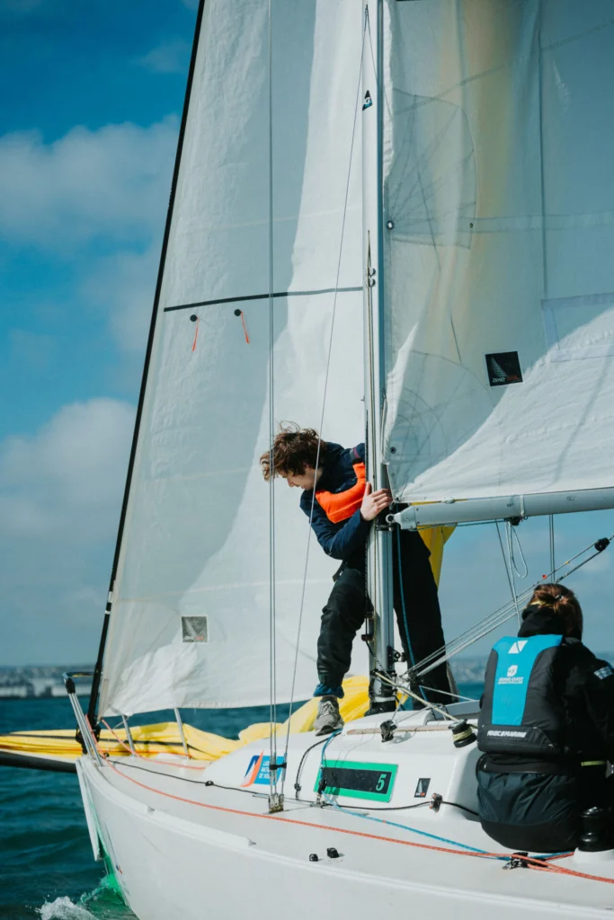 cours collectif en voile habitable - apprendre a naviguer à cherbourg - yacht club de cherbourg